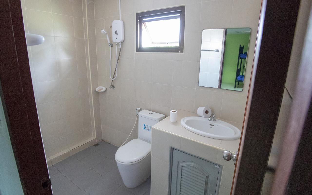 P & T Hostel Bang Rak Beach  Ngoại thất bức ảnh